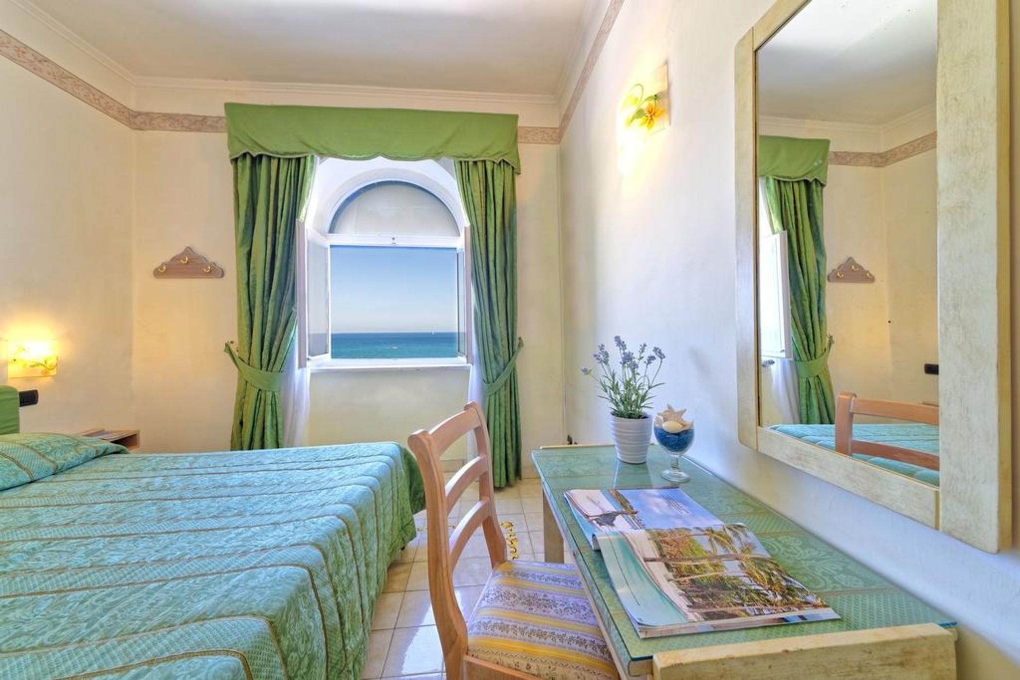 Hotel Punta Imperatore Forio  Exterior photo