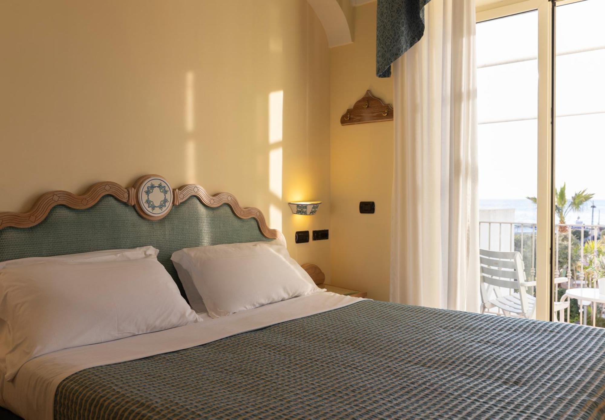 Hotel Punta Imperatore Forio  Exterior photo