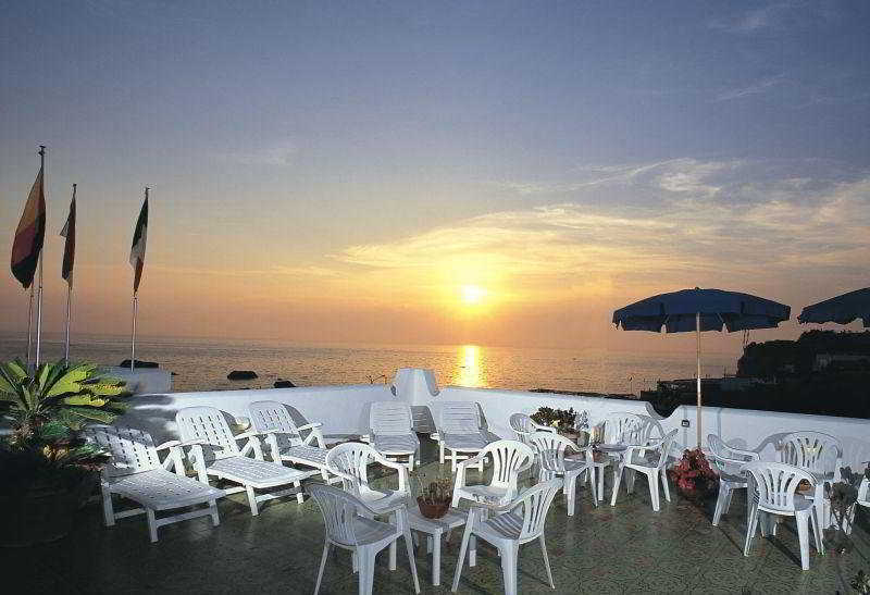 Hotel Punta Imperatore Forio  Exterior photo